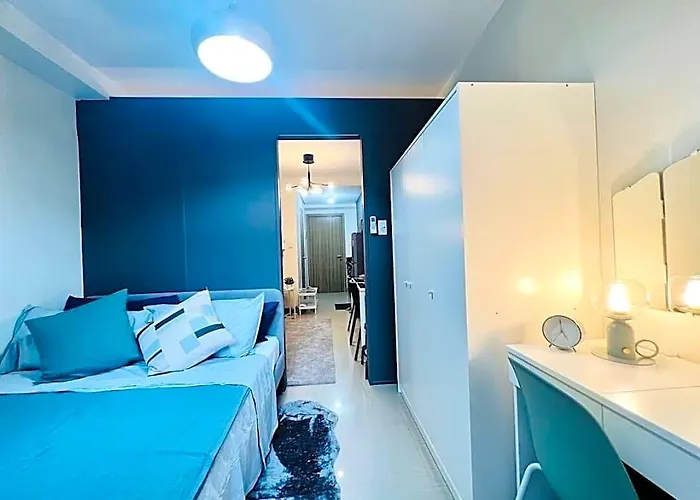 Modern Minimalist In Near Mall Of 4*