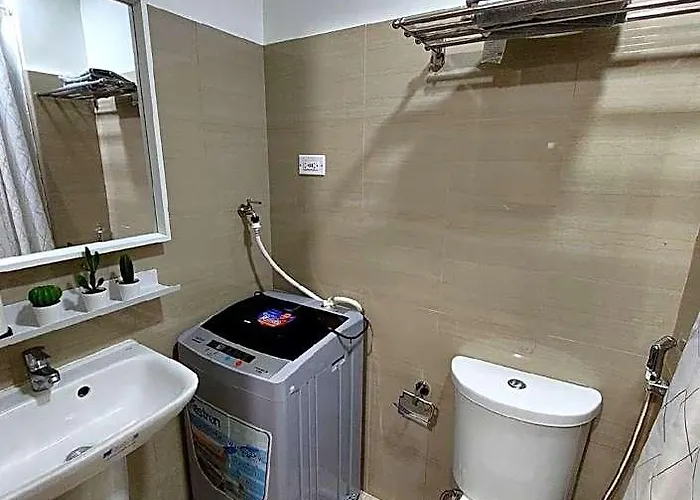 Modern Minimalist In Near Mall Of Hotel 4*
