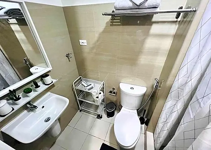 Modern Minimalist In Near Mall Of Hotel Manila